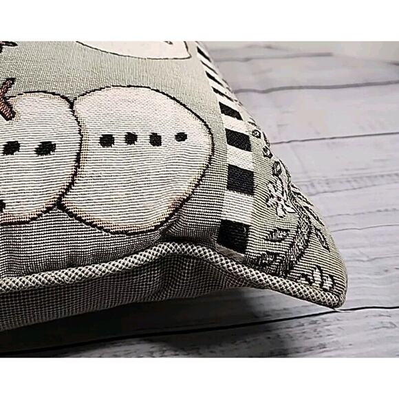 Coco Dowley Tapestry Snowman Winter Christmas Pillow In Excellent Condition - Picture 14 of 16